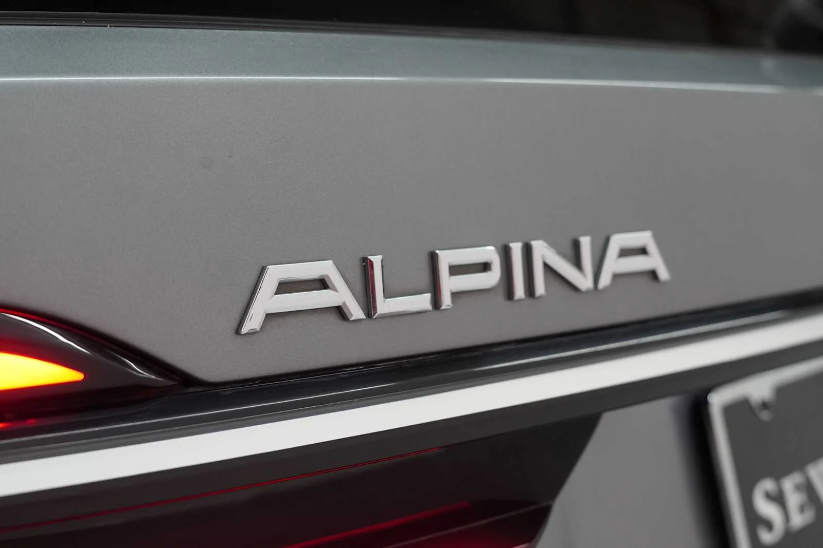 Certified Used 2024 Skyscraper Grey Metallic BMW ALPINA XB7 image 9