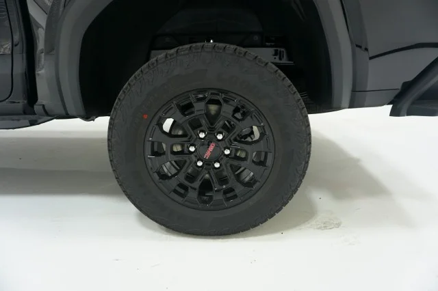 New 2026 Onyx Black GMC Elevation image 11