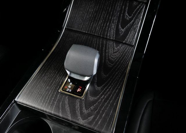 Certified Used 2025 Santorini Black Metallic Land Rover Dynamic image 13