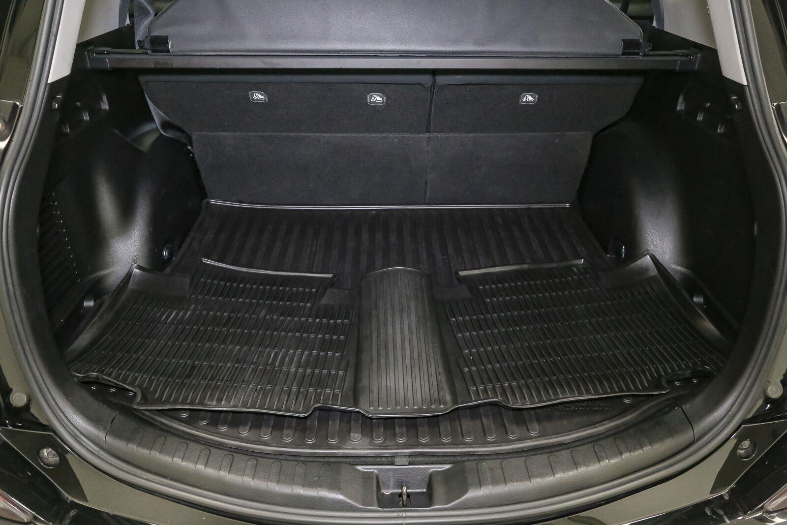 Used 2018 Black Toyota LE image 12