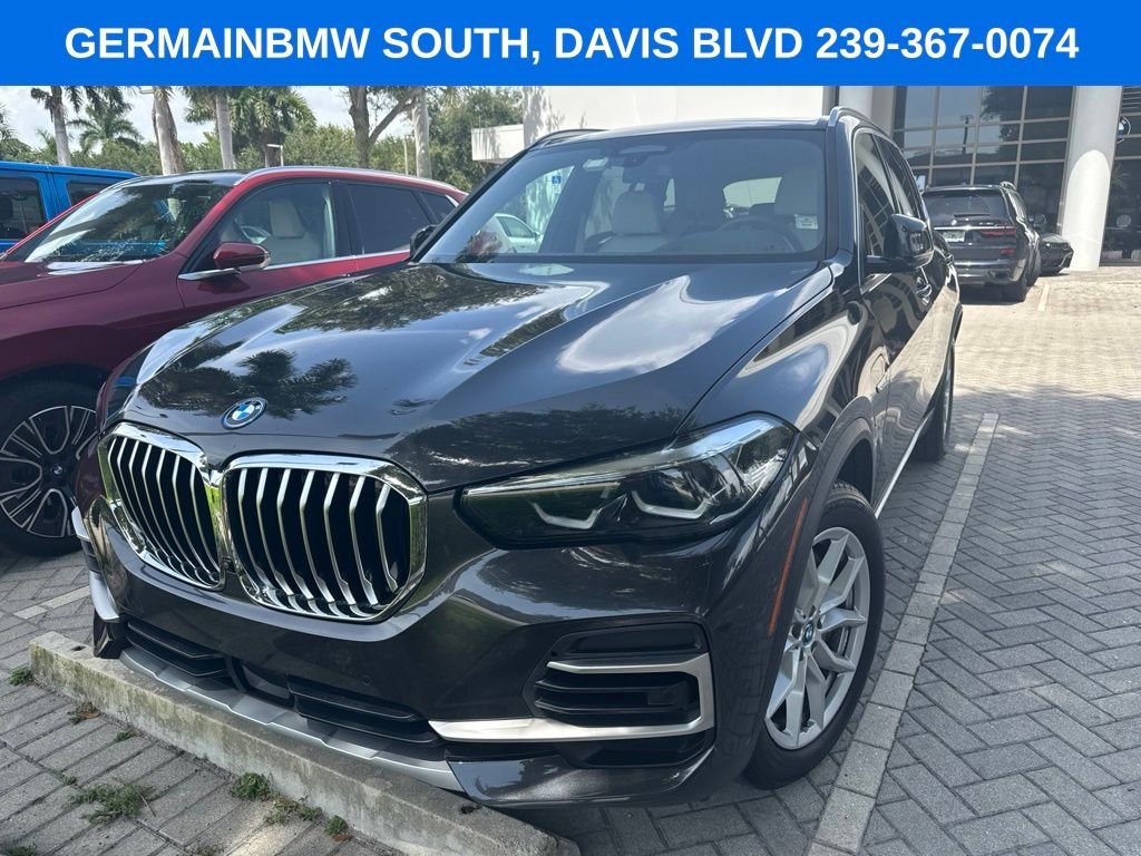 Certified Used 2022 Dark Graphite BMW xDrive45e image 2
