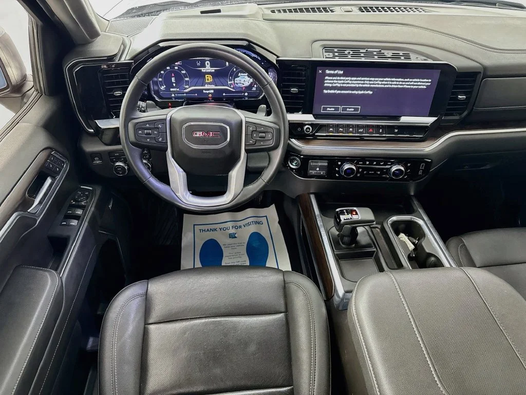 Used 2024 Downpour Metallic GMC SLT image 28