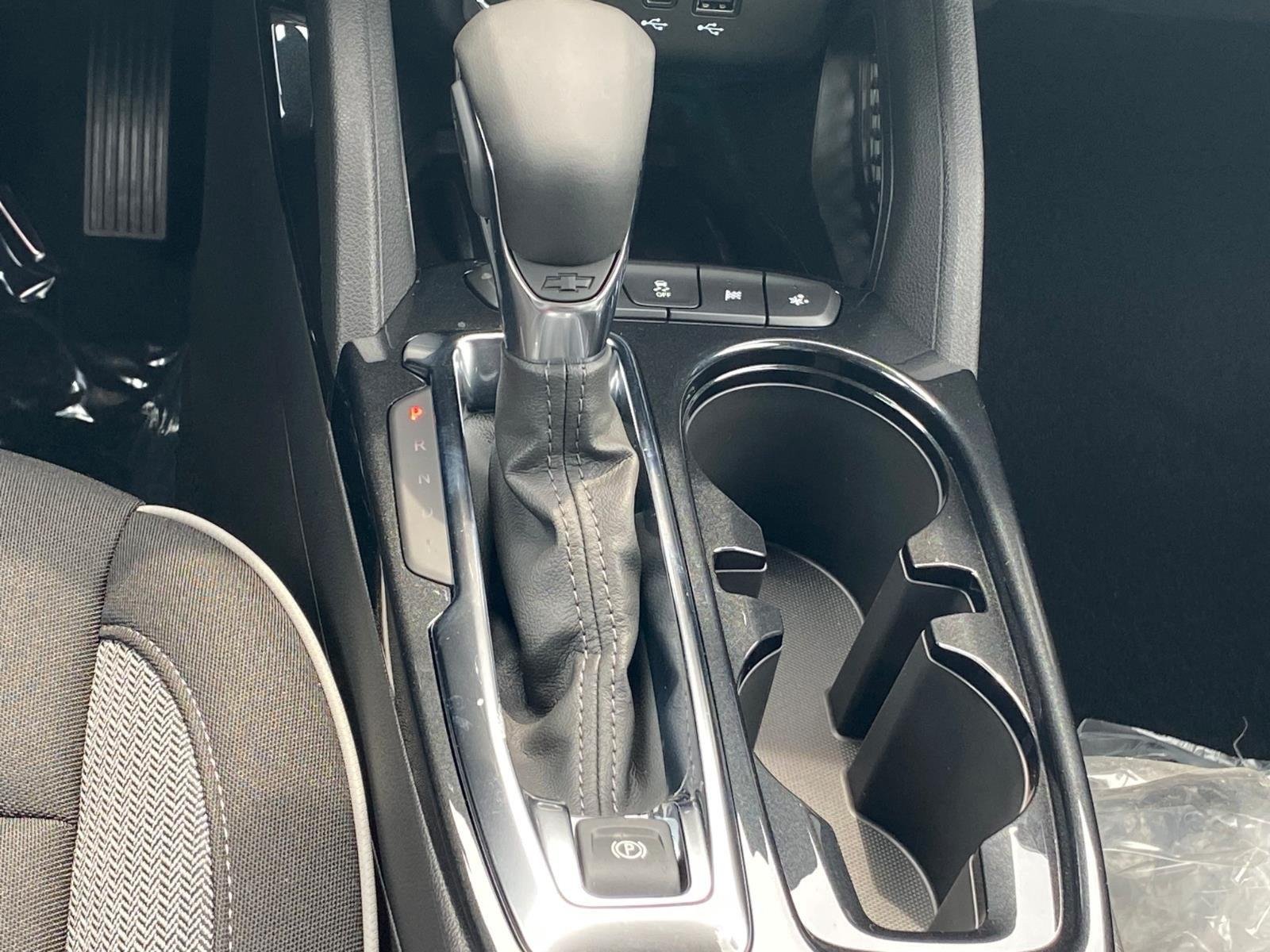 New 2026 Mosaic Black Metallic Chevrolet LT image 12