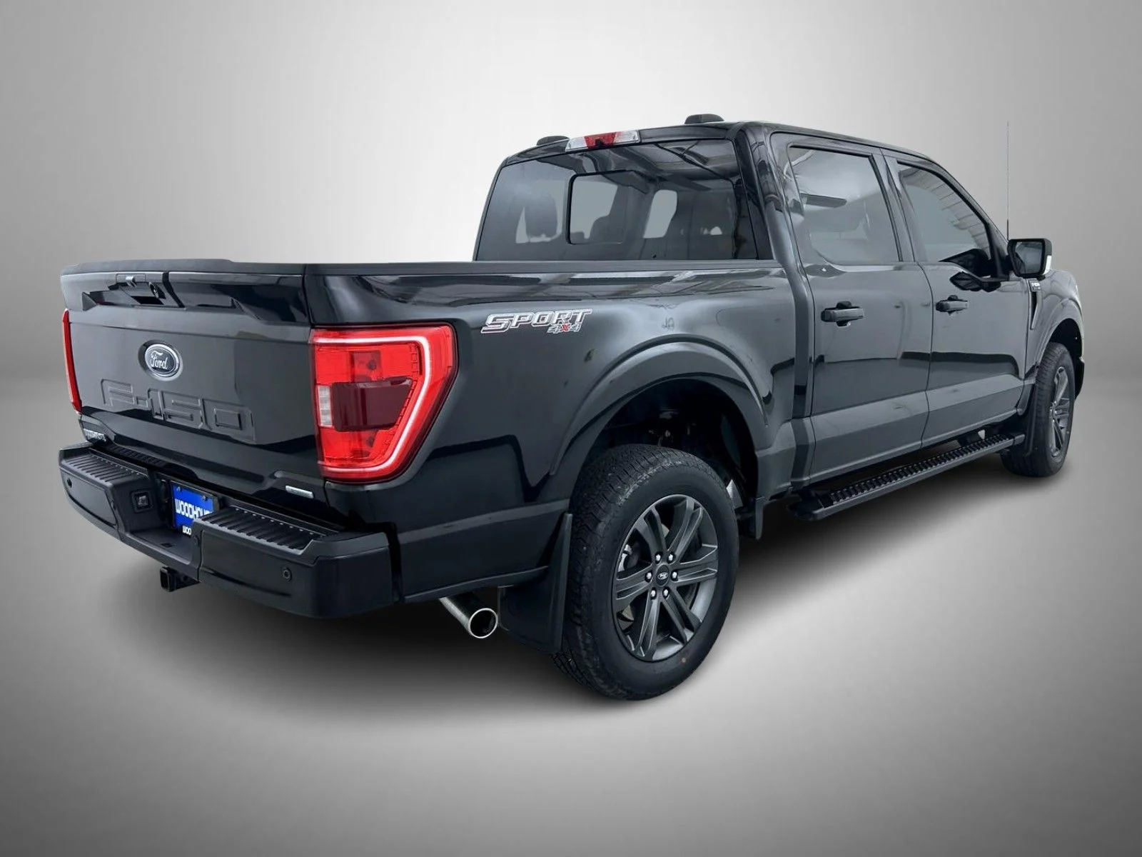 Used 2023 Black Ford XLT image 5