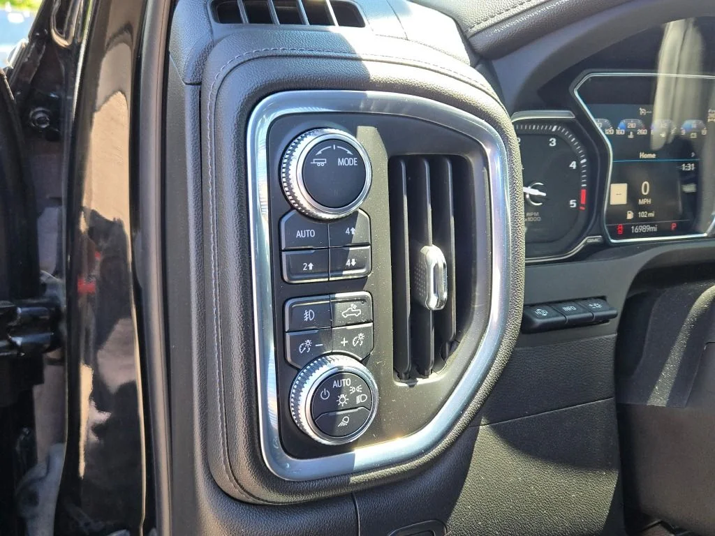 Used 2023 Black GMC Denali image 27