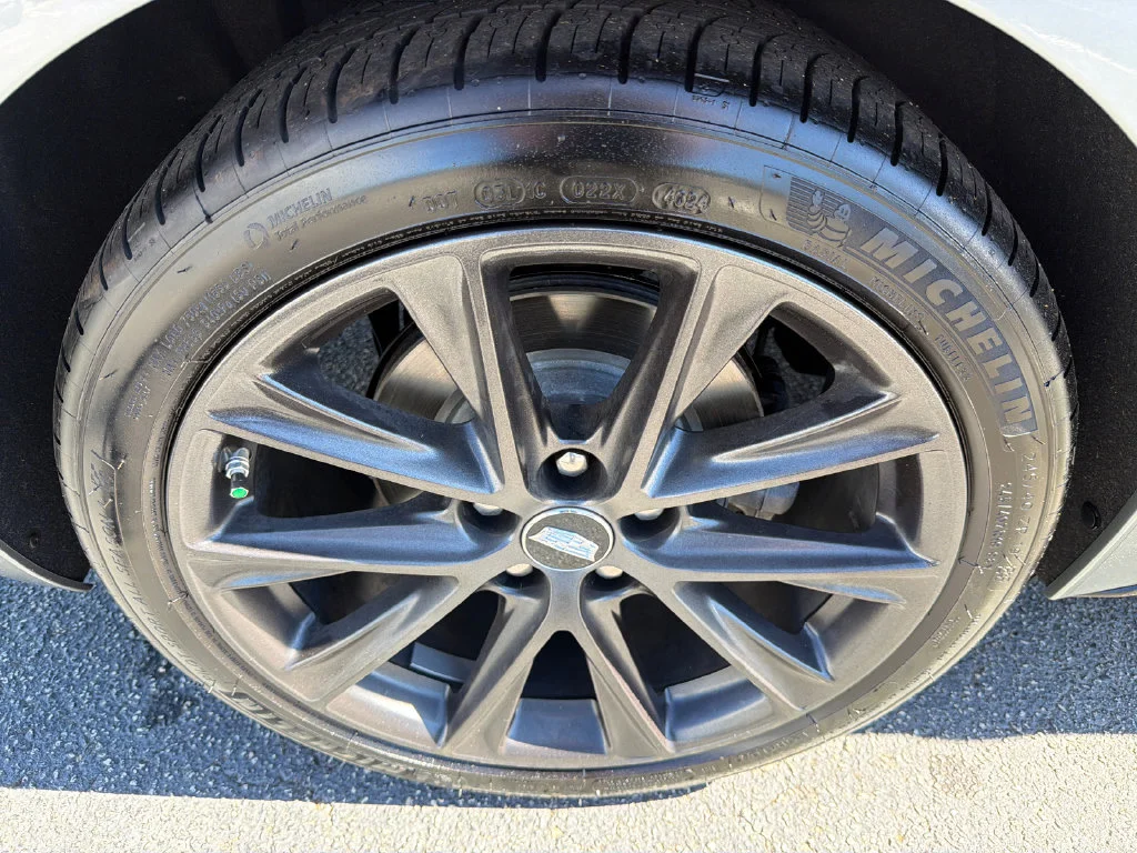 Used 2025 Silver Cadillac V-Series image 17