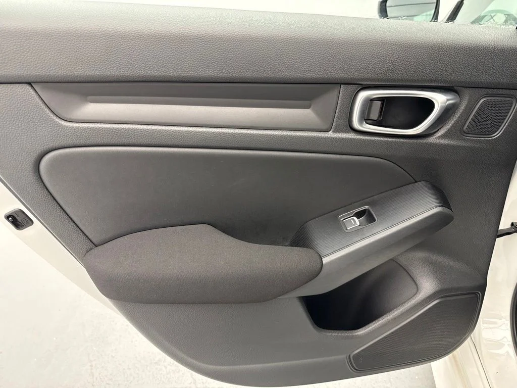 Used 2024 White Honda Base image 14