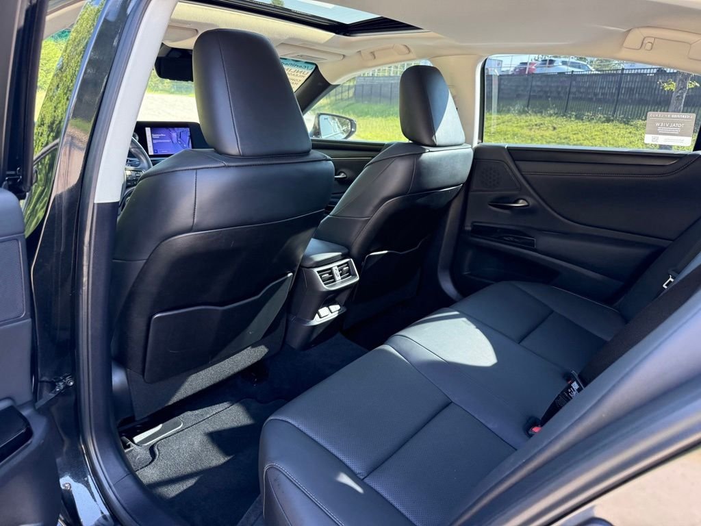 Used 2023 Black Lexus 350 image 22