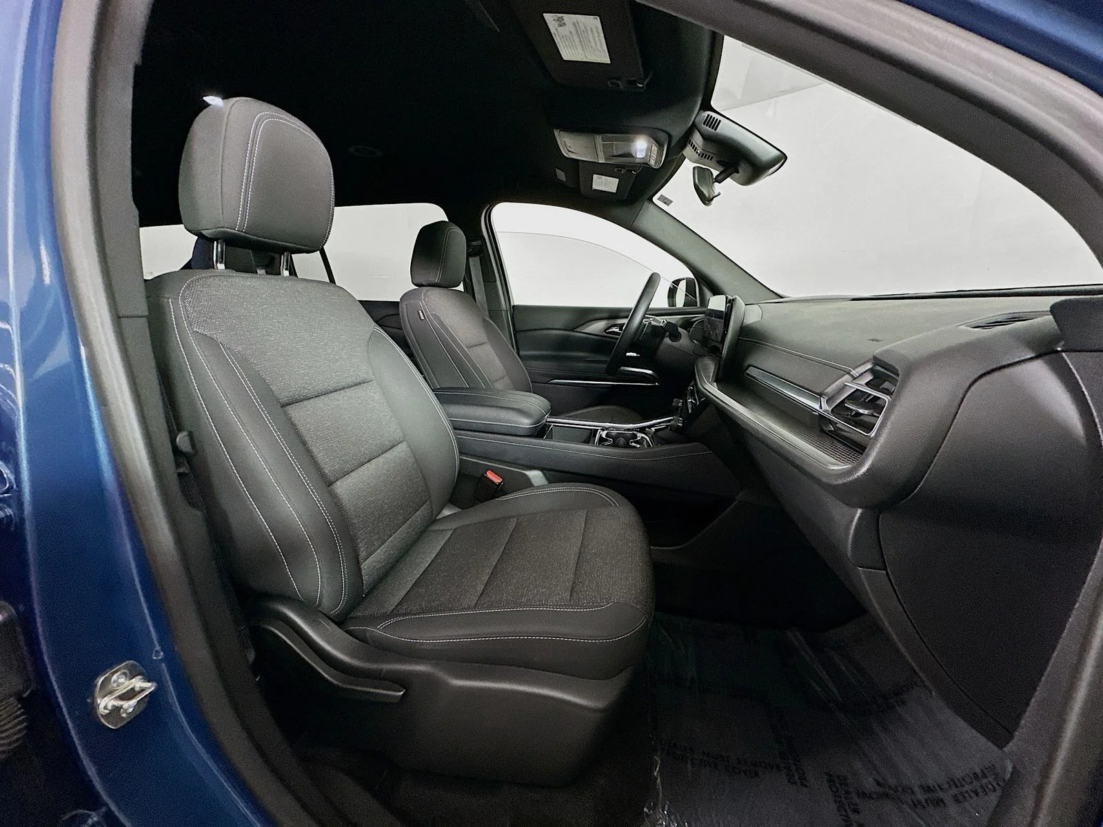 Used 2025 Lakeshore Blue Metallic Chevrolet LT image 29