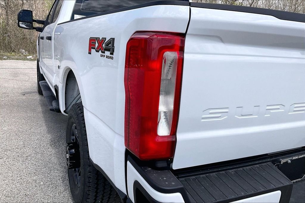 New 2026 Ford Super Duty F-250 XL 4D Crew Cab