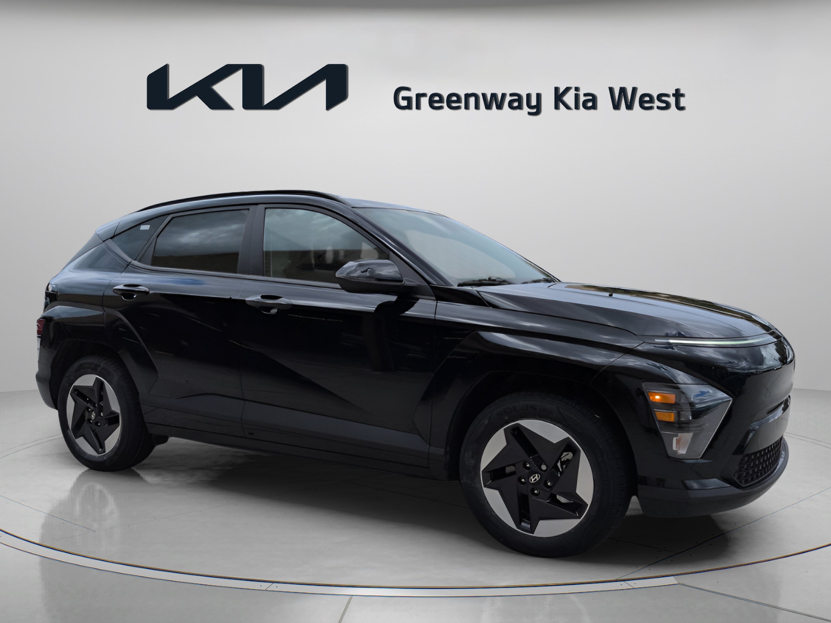 Used 2025 Abyss Black Pearl Hyundai SEL image 1