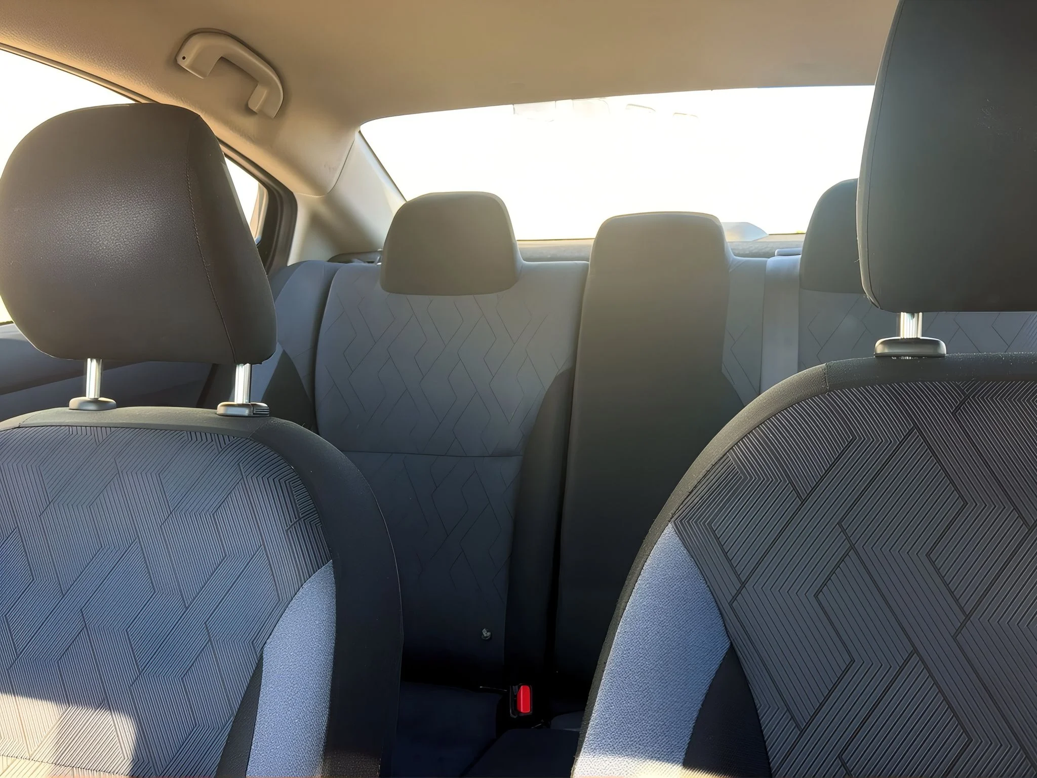 2024 Nissan Versa Sedan SV - Photo 25