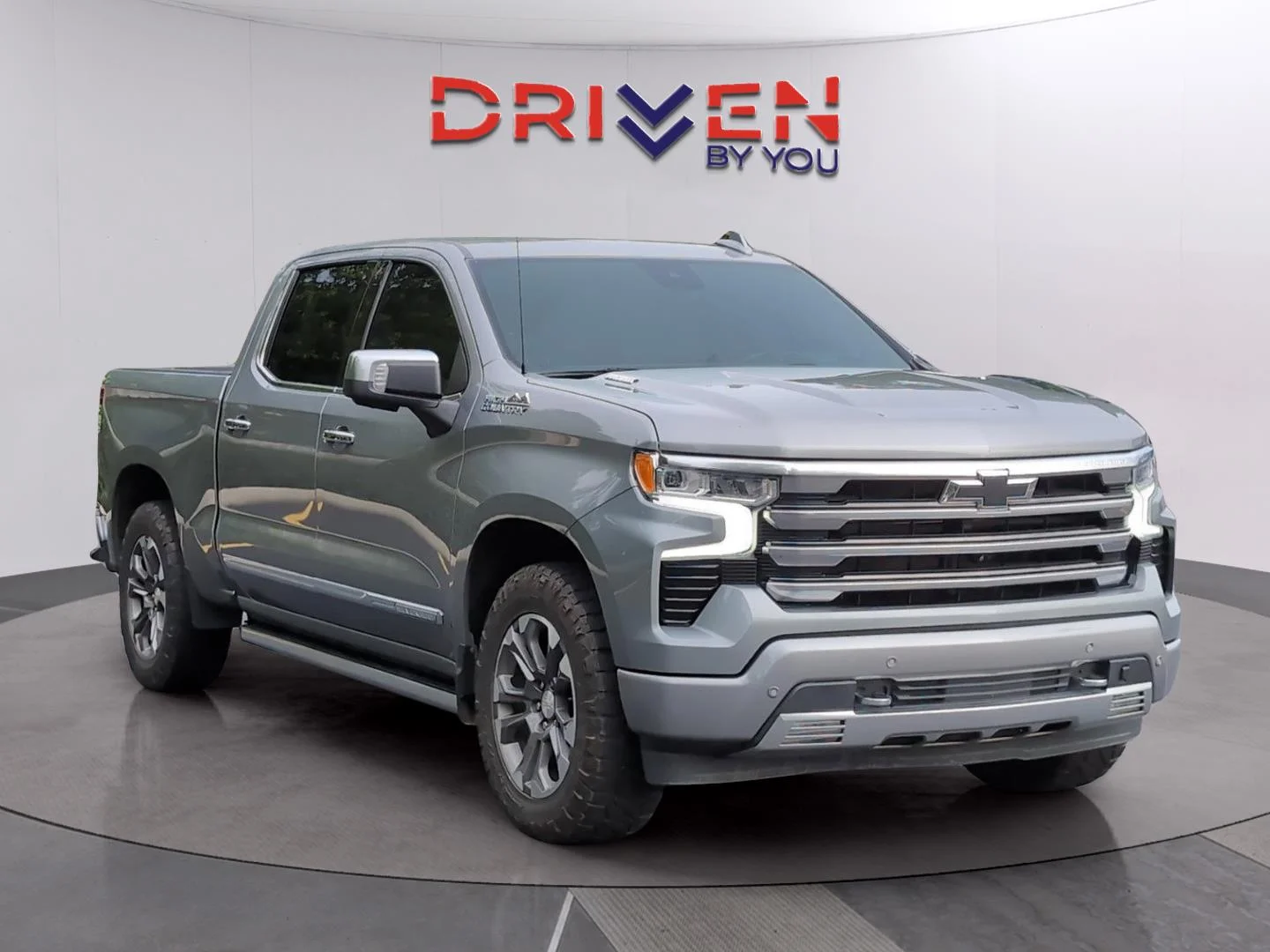 Used 2023 Sterling Gray Metallic Chevrolet High Country image 7