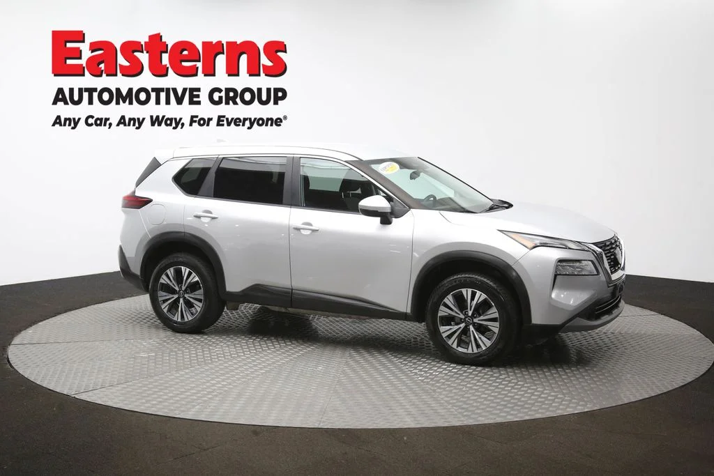 Used 2022 Silver Nissan SV image 48