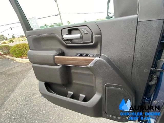 Used 2022 Blue Chevrolet LT image 34