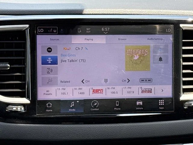Used 2024 Silver Chrysler Touring L image 18