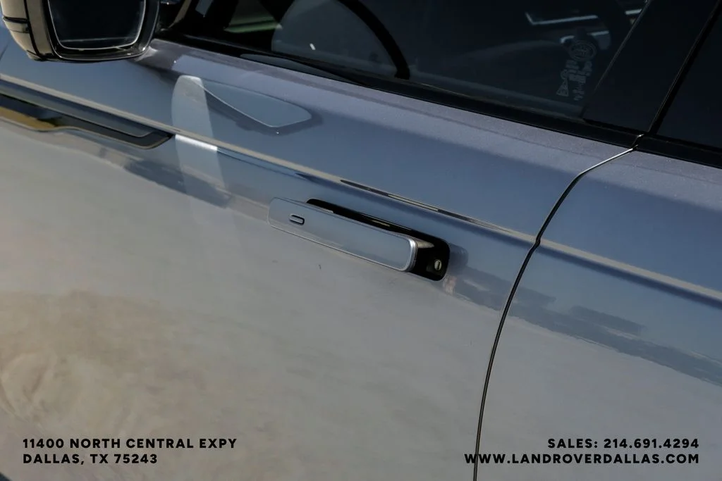 Used 2020 Byron Blue Metallic Land Rover SVAutobiography Dynamic Edition image 42