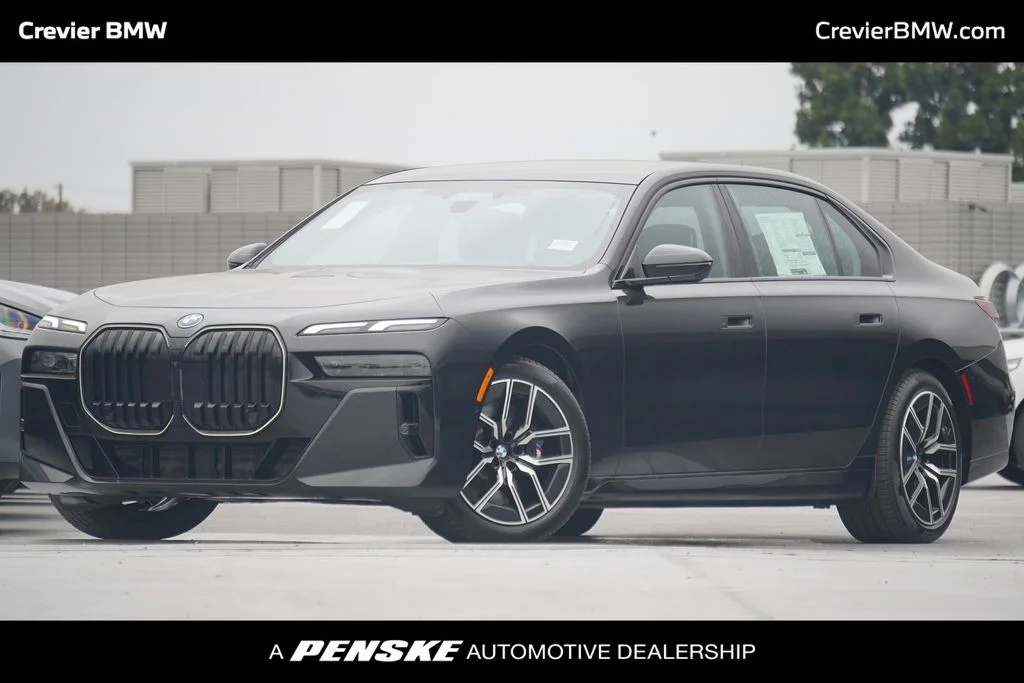 2025 BMW i7 xDrive60 Sedan's photo