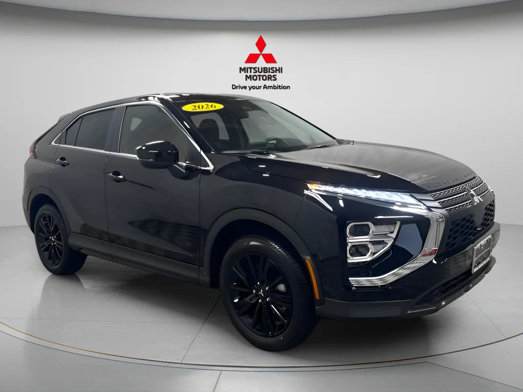 New 2026 Labrador Black Pearl Mitsubishi LE image 2