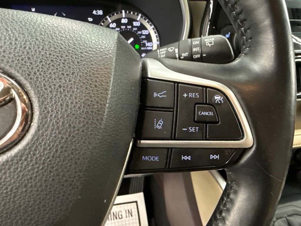 Used 2022 Beige Toyota XLE image 31