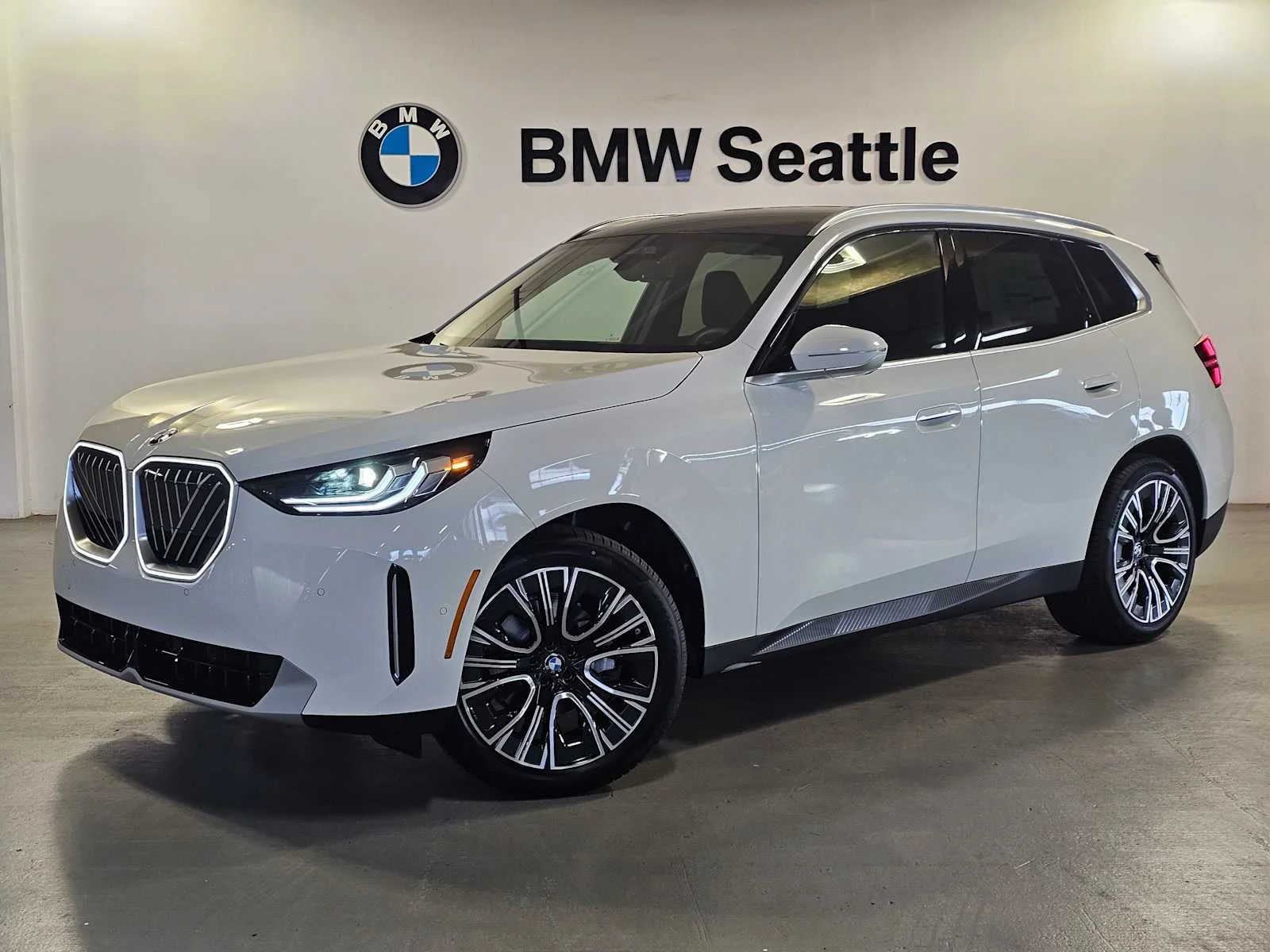 2026 BMW X3 30 XDRIVE's photo