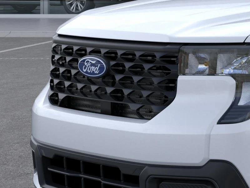 New 2025 Space White Metallic Ford XLT image 18