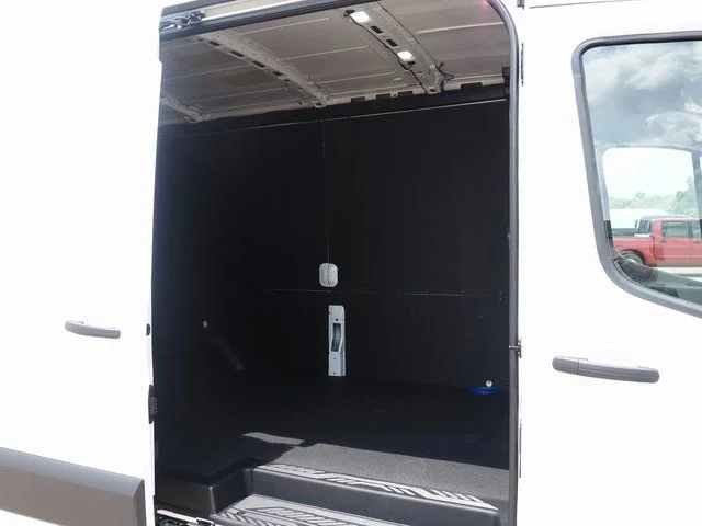 2025 Ford Transit Van Base - Photo 9
