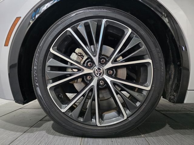 Used 2023  Toyota XLE image 22