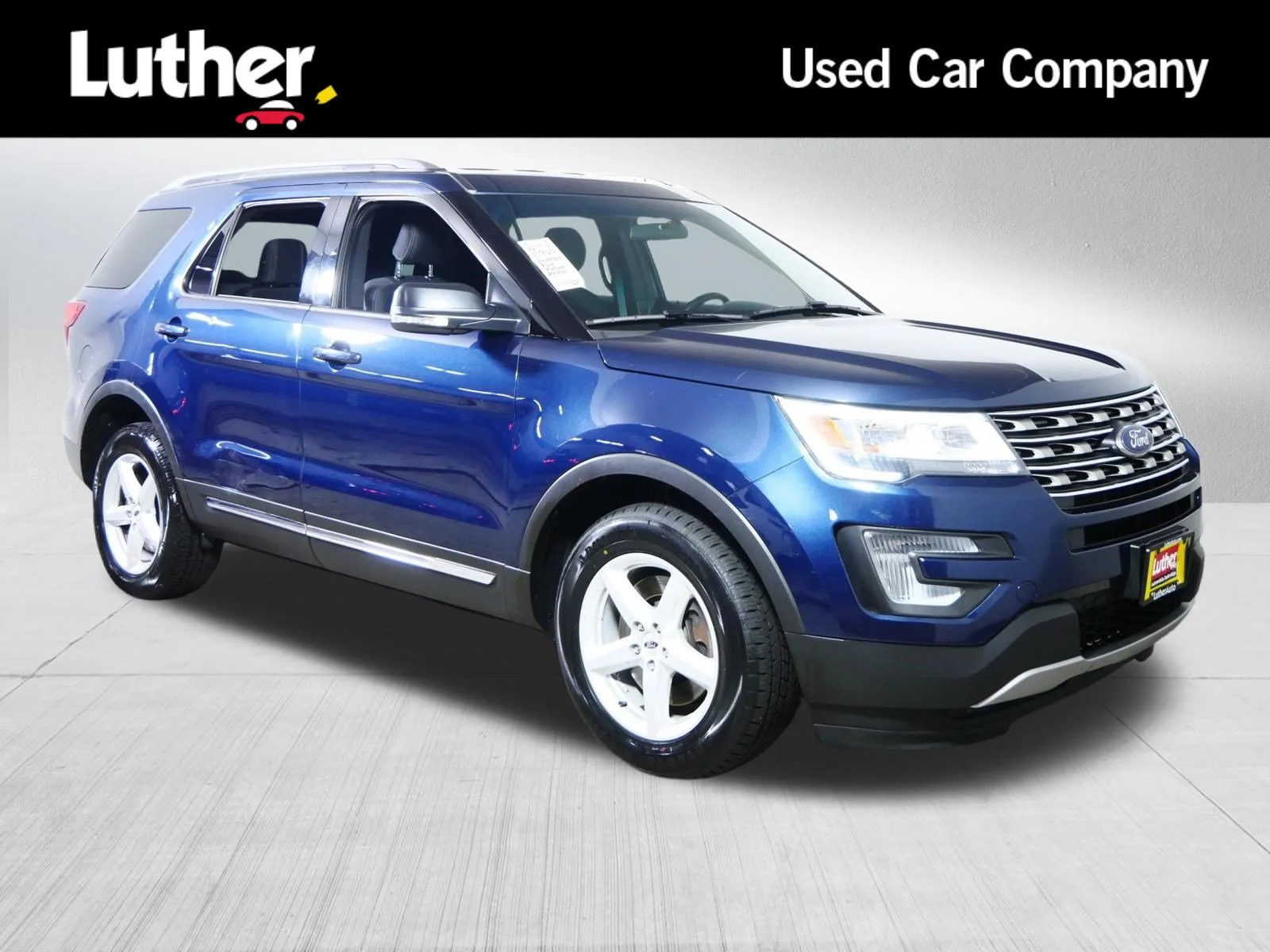 Used 2017 Blue Jeans Metallic Ford XLT image 1
