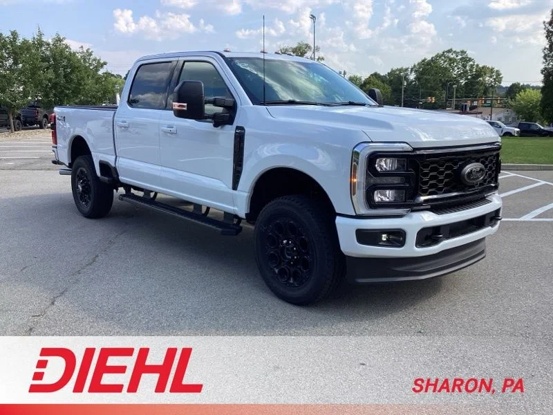 New 2026 White Ford XLT image 1