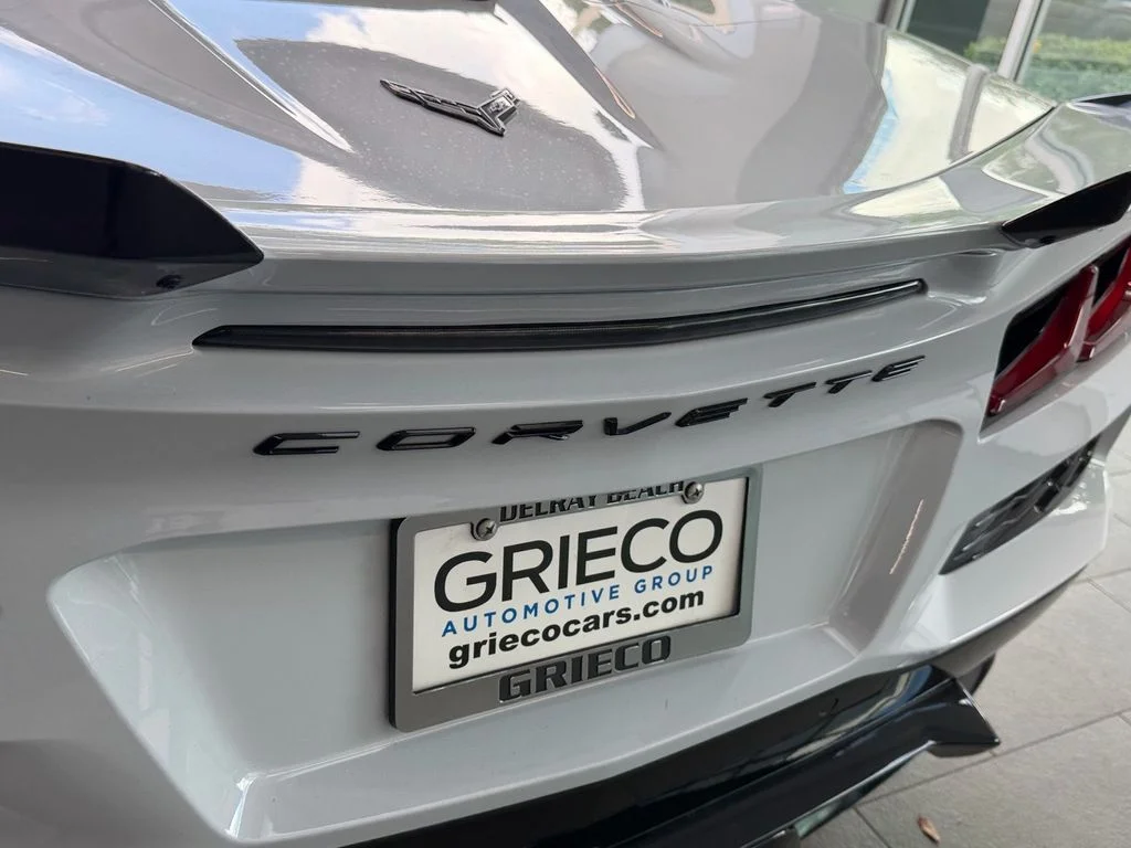 Used 2024 White Chevrolet Z06 image 13