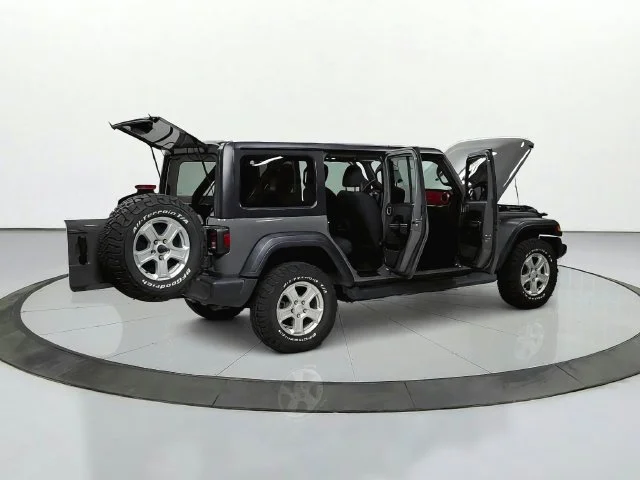 Used 2021 Gray Jeep Unlimited Sport S image 16