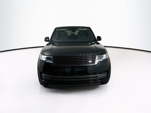 New 2027 Black Land Rover SE image 2