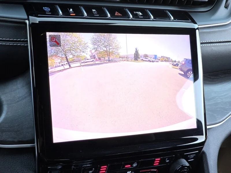 Used 2024 Silver JEEP 4XE image 23