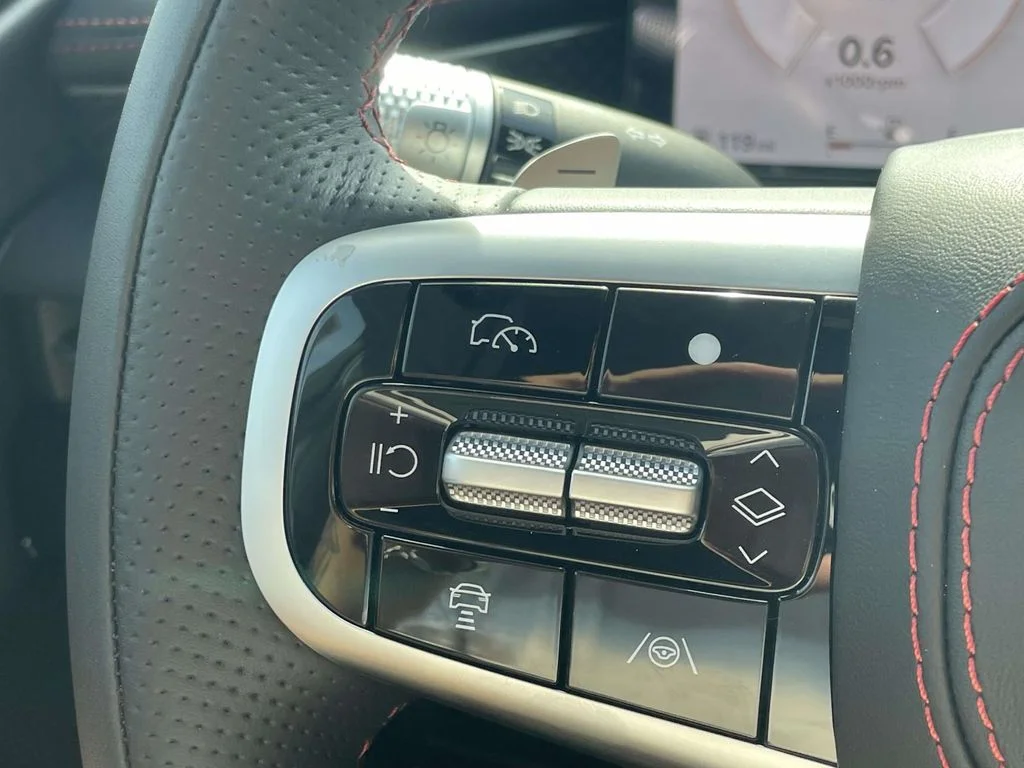 New 2026 White Genesis 3.5T image 8