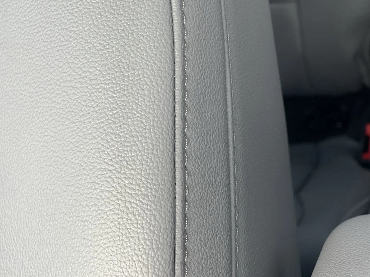 New 2024 Oxford White Ford XL image 26