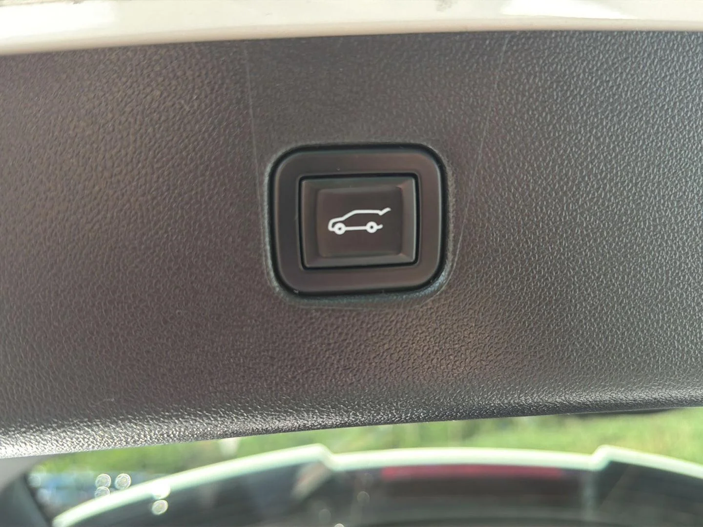 Used 2020 Summit White Chevrolet LT image 16