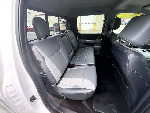 Used 2021 White Ford Lariat image 22
