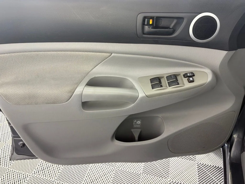 Used 2011 Gray Toyota Base image 14