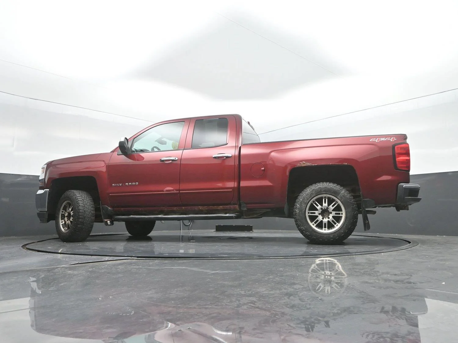 Used 2016 Siren Red Tintcoat Chevrolet LT image 31