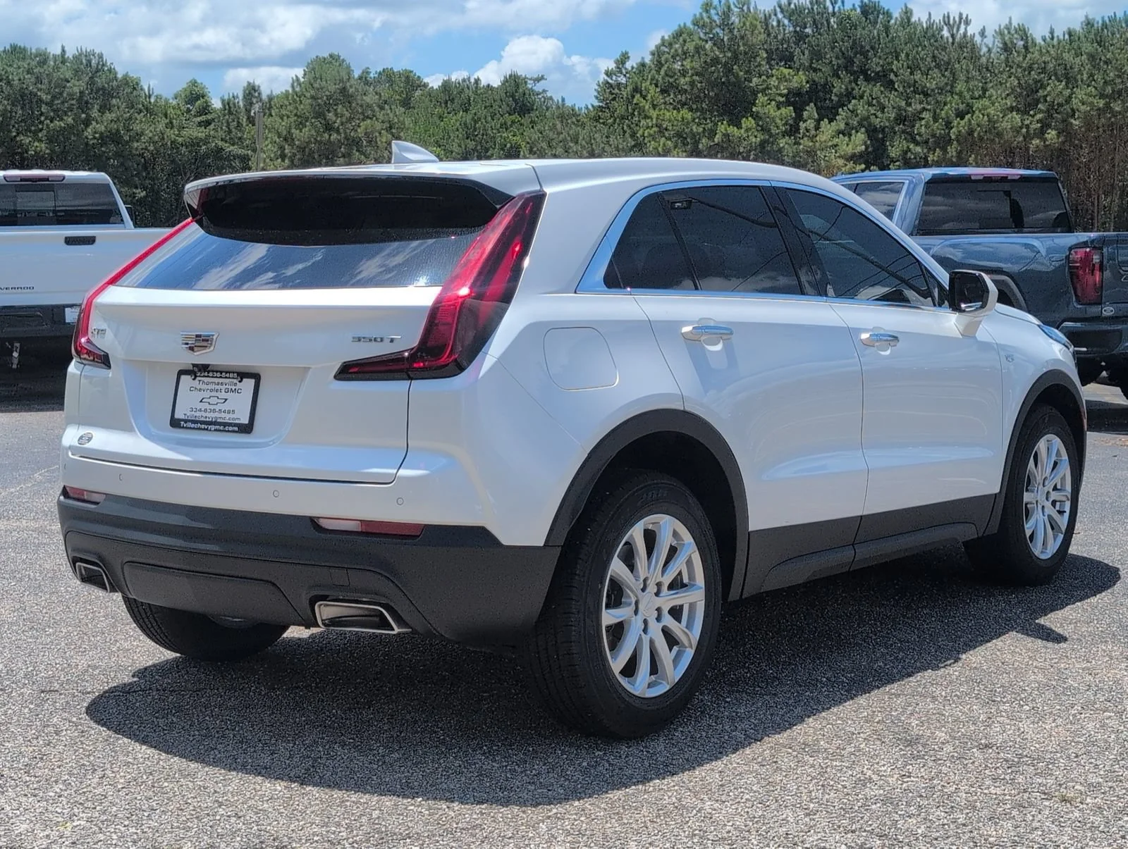 Used 2023 Crystal White Tricoat Cadillac Luxury image 7