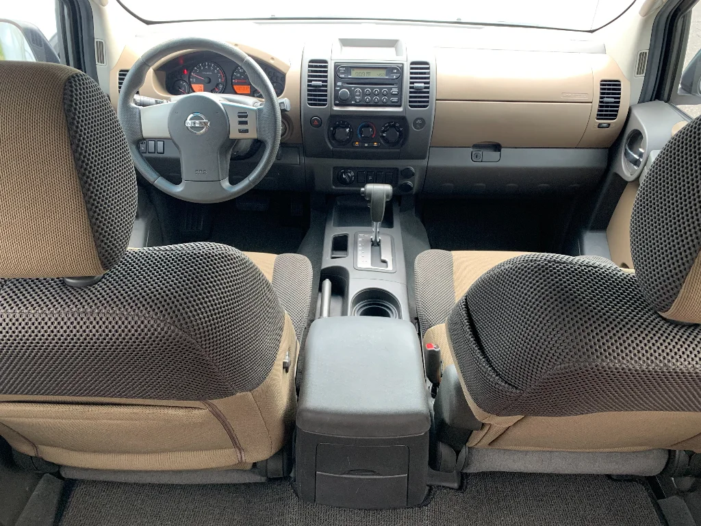 Used 2007 Avalanche Nissan S image 12