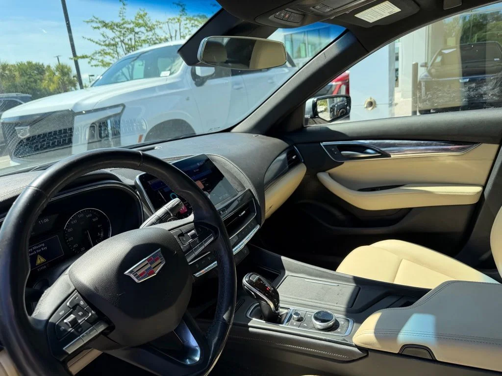Used 2020 Steel Metallic Cadillac Luxury image 11