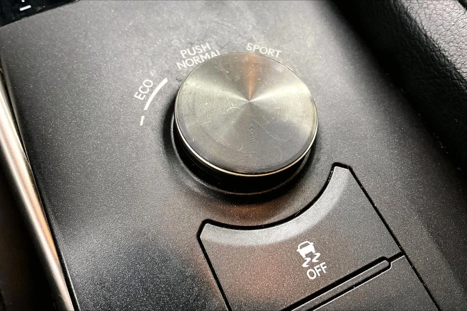 Used 2016 Silver Lining Metallic Lexus  image 33