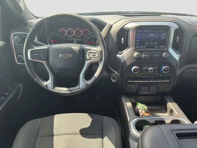 Used 2021  Chevrolet RST image 15