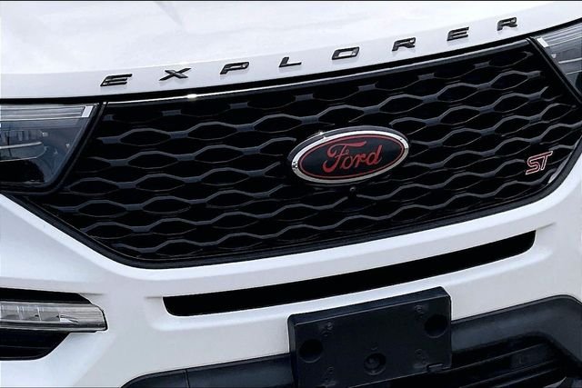 Used 2022 Star White Ford ST image 31