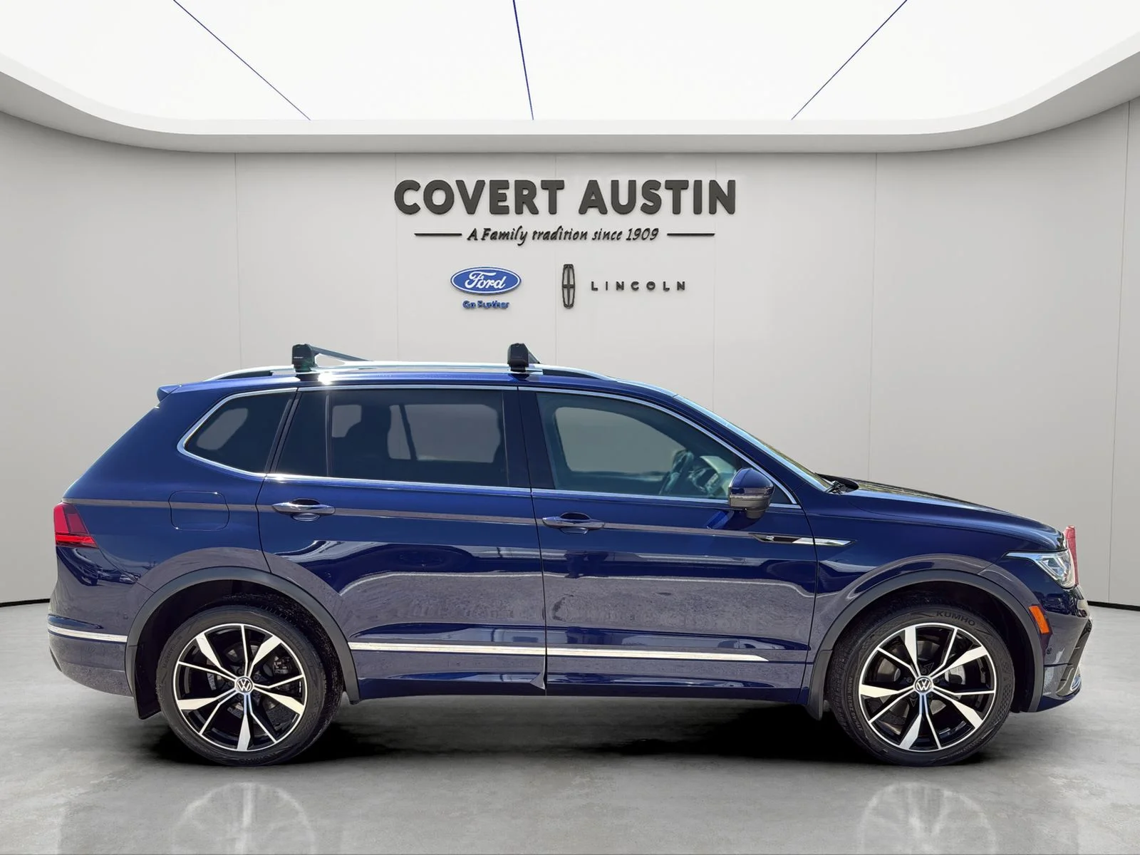 Used 2024  Volkswagen 2.0T SEL R-Line image 6