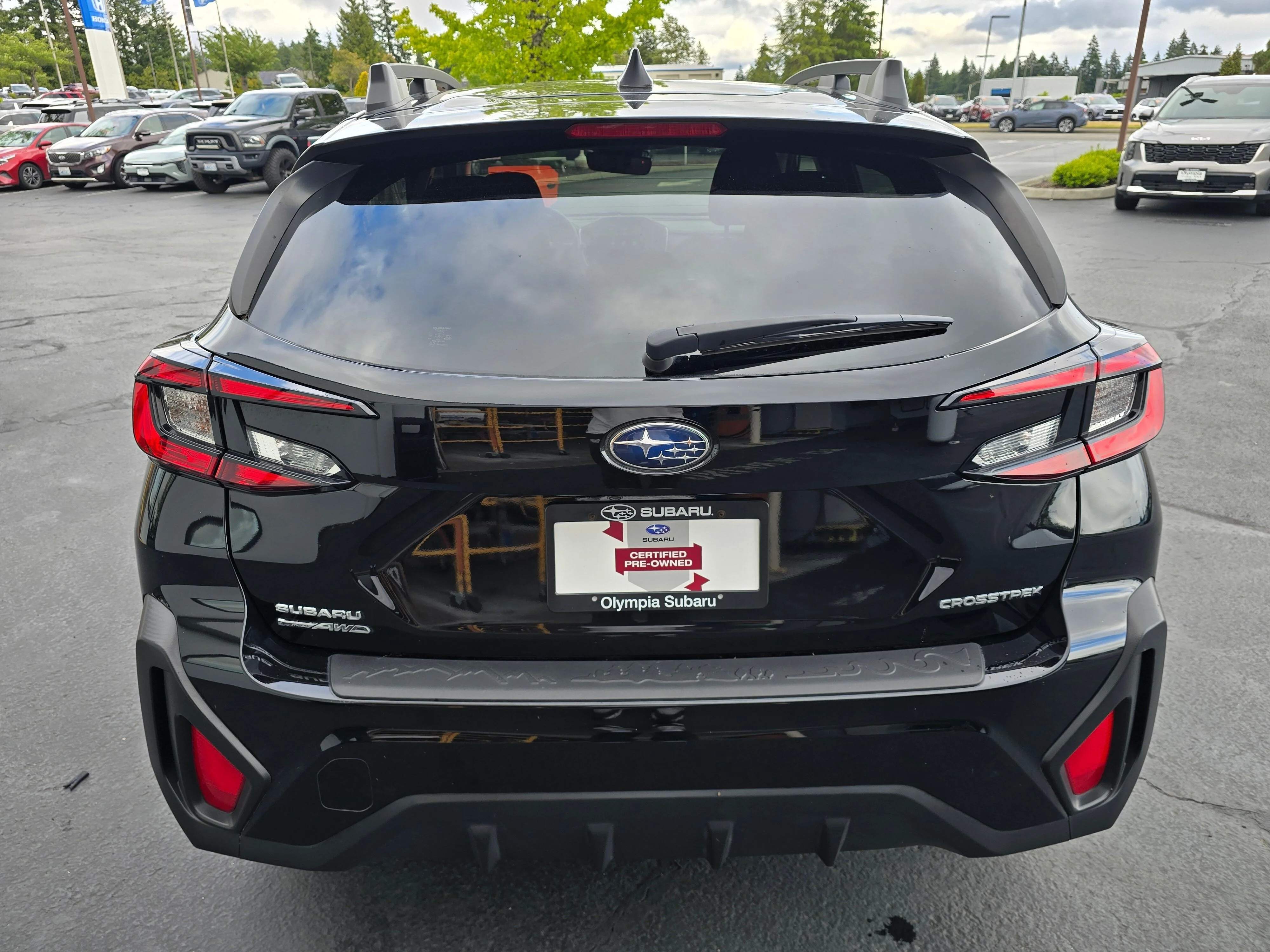 Used 2024 Crystal Black Silica Subaru Premium image 5