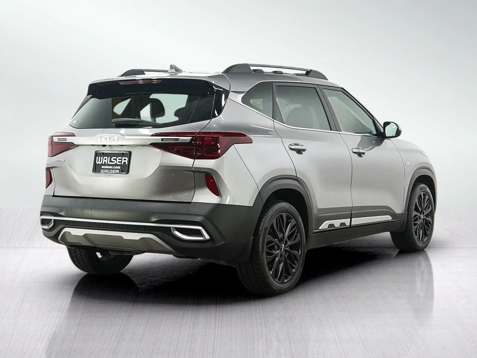 Used 2022 Steel Gray Kia Nightfall DCT AWD image 6