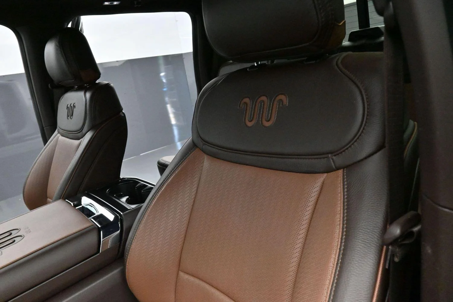 Used 2026 Star White Metallic Tri-coat Ford King Ranch image 14